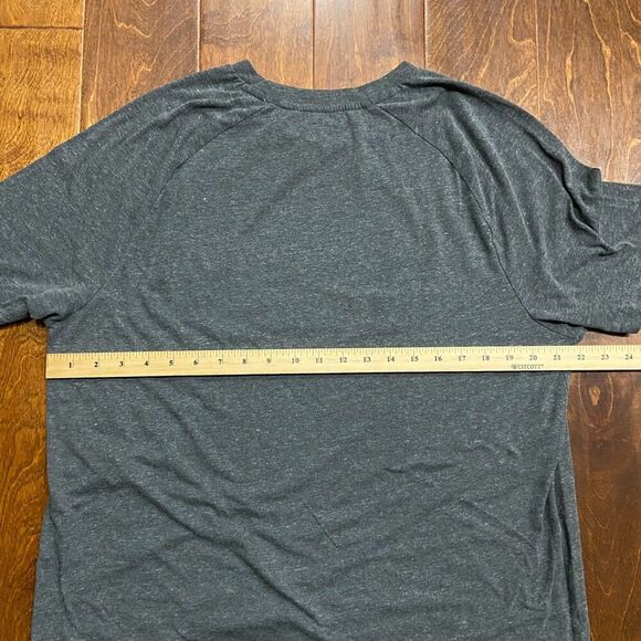 Umbro Athletic Fit Classic Logo Crewneck Gray T-Shirt Men's Size Extra Large - Picture 6 of 7
